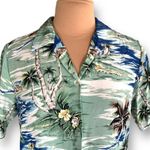 Vintage Kauaiana Top Green Blue Tropical Palm Print Flower Detail Short Sleeve Photo 1