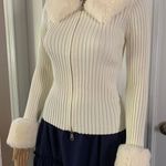 WAYF Faux Fur-Trimmed Zip Cardigan Photo 7