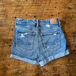 American Eagle mom jean distressed size 2 wedgie shorts Photo 2