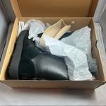 UGG  Wisley Waterproof Boots in Black Photo 13