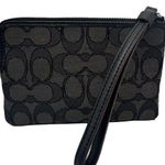 Coach Wristlet Photo 1