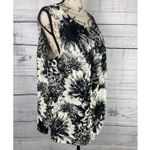 Talbots  Sleeveless Blouse Womens 16 Floral Black White Keyhole Back Round Neck Photo 2