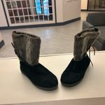 Toms Boots  Black and Brown Fur Winter Boots 9
GREAT SHAPE Photo 1