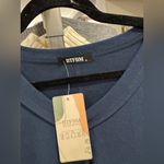 Elegant Navy V Photo 9