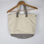 Thirty One Family Tote Bag White Photo 2