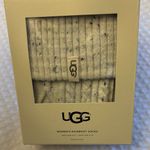 UGG  Women's Knit Cream Socks Photo 7