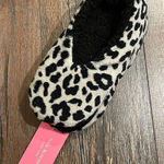 Isaac Mizrahi ✨ Leopard Print Soft Sherpa Lined Slippers, NWT Photo 0