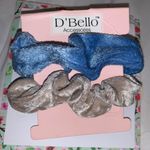 Brandy Melville Velvet Scrunchie Photo 0