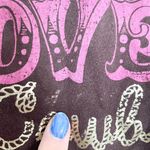 CMT Everyone Loves A Cowboy Graphic Tee Brown Country Western Juniors L Rodeo Size L Photo 3