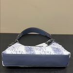 Tommy Bahama  | Tropical Leaf Print Adjustable Shoulder Bag Photo 9