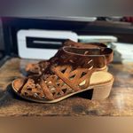 American Eagle  Brown Cutout Block Heel Booties 7M Photo 6