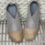 Sundance Women's Leather and Embroidered Tan and Taupe Elastic Banded Shoes Size 7 Photo 9