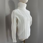 Women’s Off white cable knit turtleneck size small Photo 1