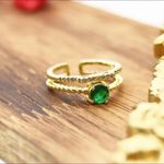Gold Ring with Emerald Accent Size 6 Photo 1
