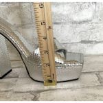 Good American NWT  Silver Snake Ankle Strap Platform Sandals Vegan Leather Sz 9.5 Photo 7