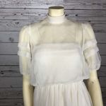 Vintage 2 piece dress which is very similar to Dress of Sandy in Greece size 6 White Photo 6