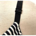 Have pink black and white sleeveless dress Photo 5