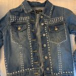 Parisian studded jean jacket Photo 3