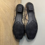 Theme Shoes Snakeskin Print Buckle Accent Low Heeled Pumps Women Size 8.5W Edgy Tan Photo 5