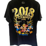 Disney  medium 2018 short sleeve graphic T-shirt, black gold Photo 0
