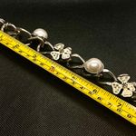 St. John Beautiful Vintage  Linked Half Dome Pearls & Flowers Bracelet Gold Tone  Photo 4