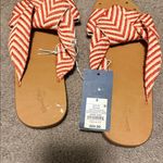 Universal Threads Dolce Vita Red and White Chevron Sandals Photo 1
