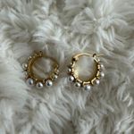 Gold hoops Earrings Photo 1
