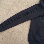 TAYLOR SWIFT CONCERT MERCH Photo 2