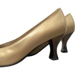Salvatore Ferragamo Vintage Beige Heels Pumps Size 7.5 Photo 10