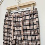 Urban Outfitters  Tan Plaid Tapered Slim Pant Size Small Photo 3