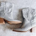 Crown Vintage Silver Rhinestone Sparkle Boot Size 7.5 Photo 0