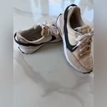 Nike  wafle debut women’s Cream and Black Athletic Shoes Photo 4