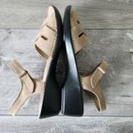 Easy Spirit  Beige Leather Strappy Sandals Adjustable Ankle Strap Womens Size 7.5 Photo 6