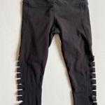 Yogalicious Side Slit Capris Photo 0