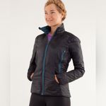 Lululemon Run: Turn Around Jacket in Alberta Lake / Black Photo 1