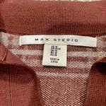 Max Studio Brown White Plaid Collared Sweater w/ V-Neck – Size Medium Fall Photo 6