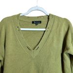 77 Sisters Sweater Womens Small Medium Green Distressed Pullover Sweatshirt Photo 1