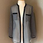 Houndstooth Black and White Button Photo 0