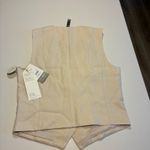 Vuori New  Coastline Vest Milkweed M Womens Performance Sleeveless Button Front Photo 6