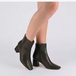 Journee Collection Haylinn Black Ankle Boot Photo 2