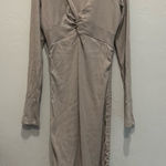 Illa Illa Boutique Grayish-White dress Photo 0
