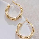 SheIn  gold hoop earrings  Photo 1