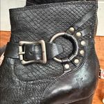 Frye  Women's Black Zoe Ring Short Smooth Full Grain/Snakeskin Boots Size 6.5 Photo 1