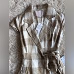 Gal Meets Glam  Gayle Wrap Dress Checkered
Linen Short Sleeve Tan NWT Size 2 Photo 3