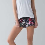 Lululemon  Hotty Hot‎ Running Shorts 2.5” Pop Cut Boom Juice Multi / Black 8 Photo 0