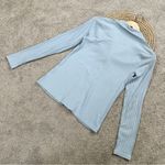 Banana Republic  Women’s Ribbed Resort Shirt Collared Longsleeve in Tide Blue S Photo 7