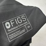 FIGS straight pant with button Photo 2