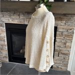 Blu Pepper Cream Knit Sweater Photo 3