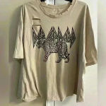 Def leopard beige distressed semi cropped leopard print t.shirt. 2X Photo 0