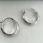 Polished Metal Texture Silver Hoop Earrings for Women Photo 0